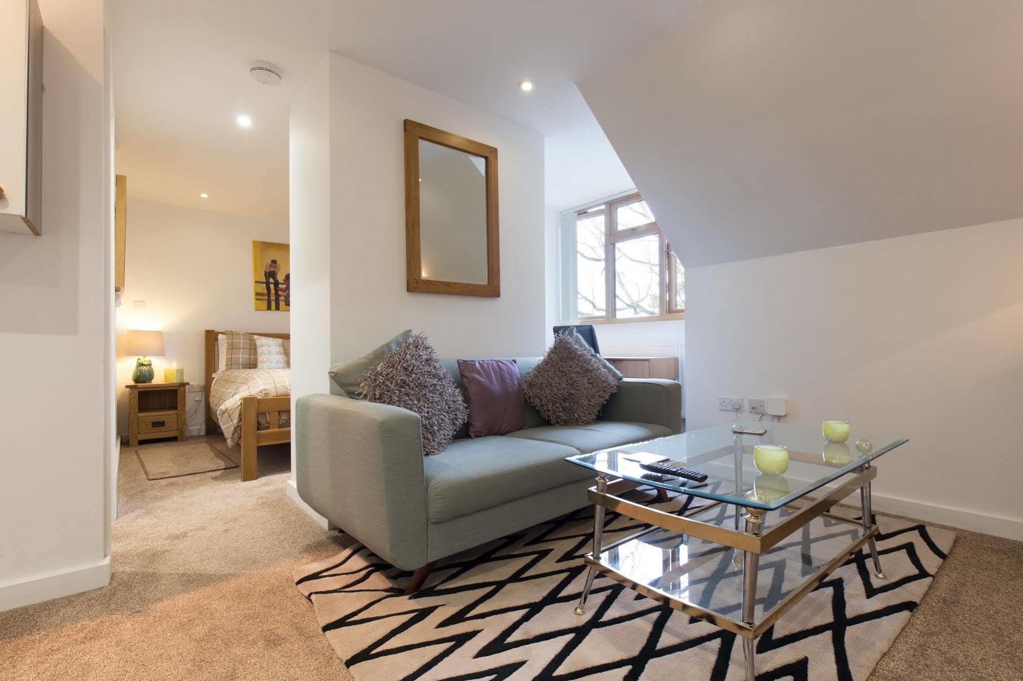 Hamble Retreat Studios And Lodge Warsash Extérieur photo